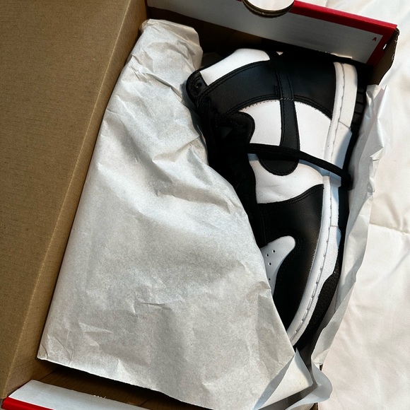 Nike Black and White High Tops - W6.5 - Picture 4 of 6